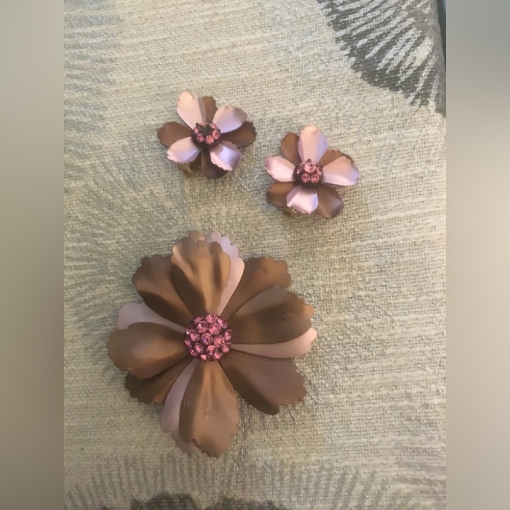 Pink and Brown Floral Metal Rhinestone Brooch and Earrings Set Vintage